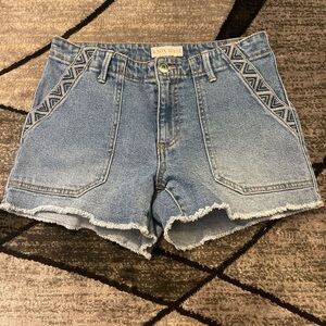 Knox Rose Women's Light Blue Jean Shorts with Patterned Trim